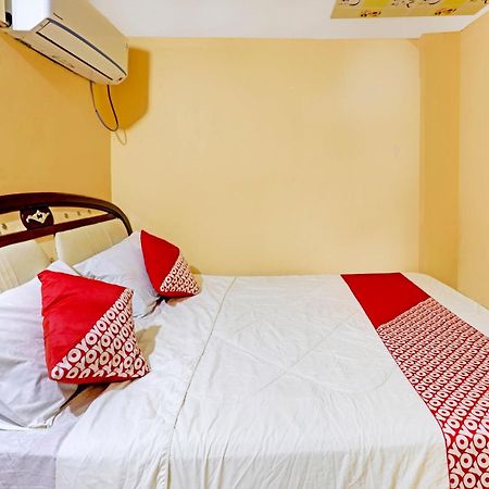 Отель Oyo 92334 Abi Manyu Syariah Нагоя Экстерьер фото